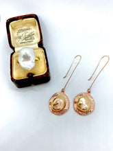 Load image into Gallery viewer, Elegant 4cm drop Blushing Shirleys