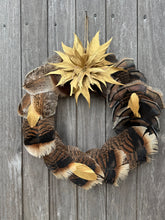 Load image into Gallery viewer, Golden Star - Wild Wreath
