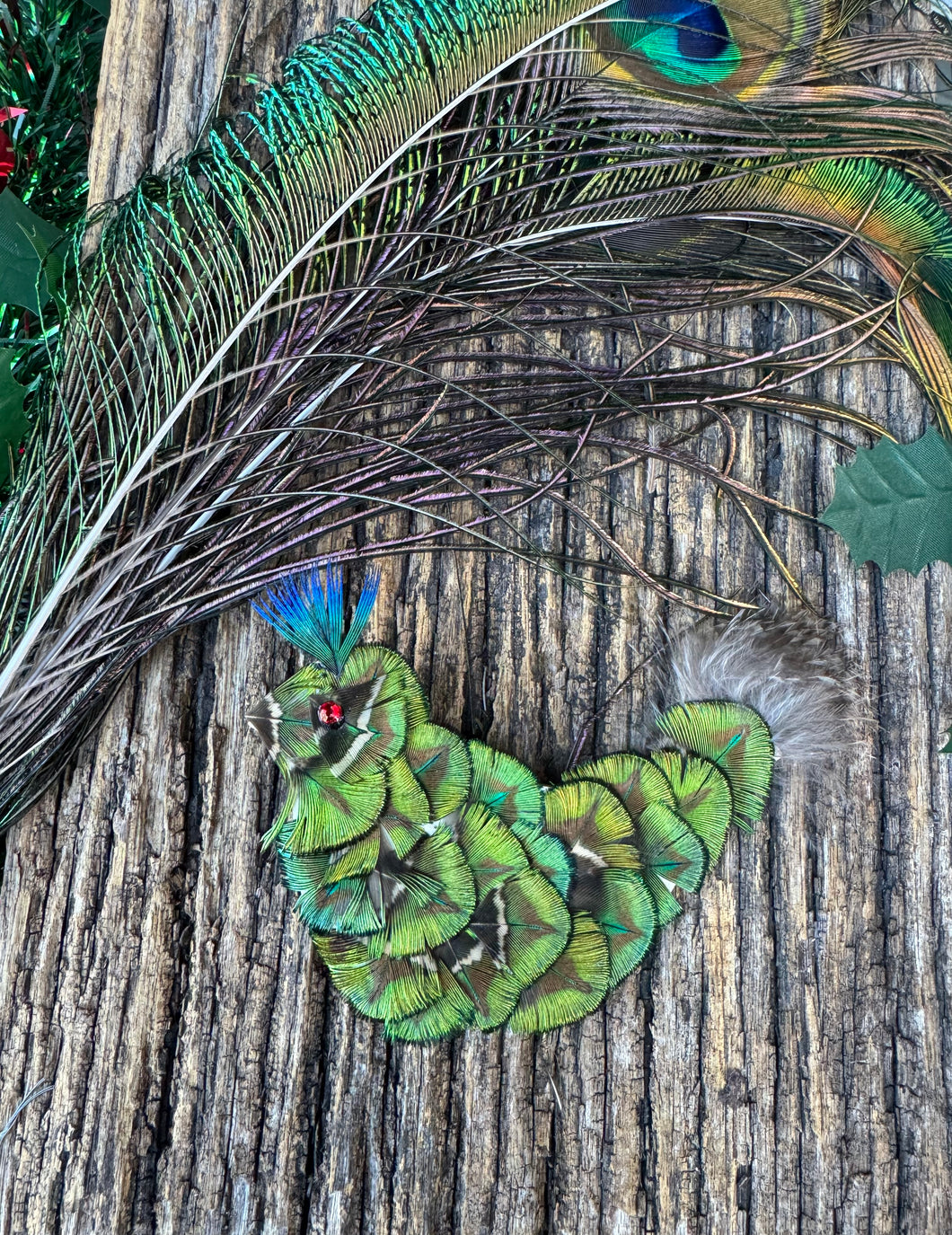 Featherdale Christmas Ornaments - Decorative Pea Bird