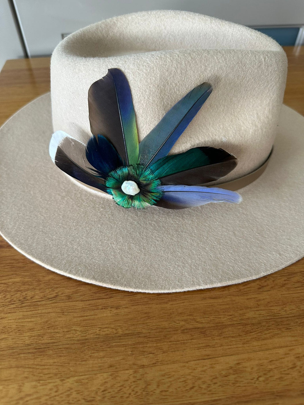 Emerald Dreaming Hat Brooch